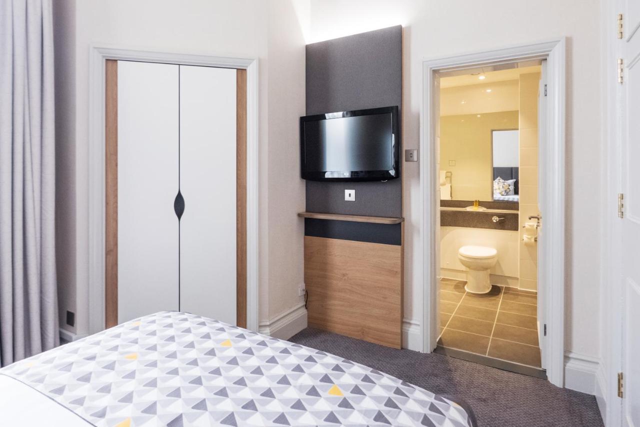 Holiday Inn Farnborough By Ihg מראה חיצוני תמונה