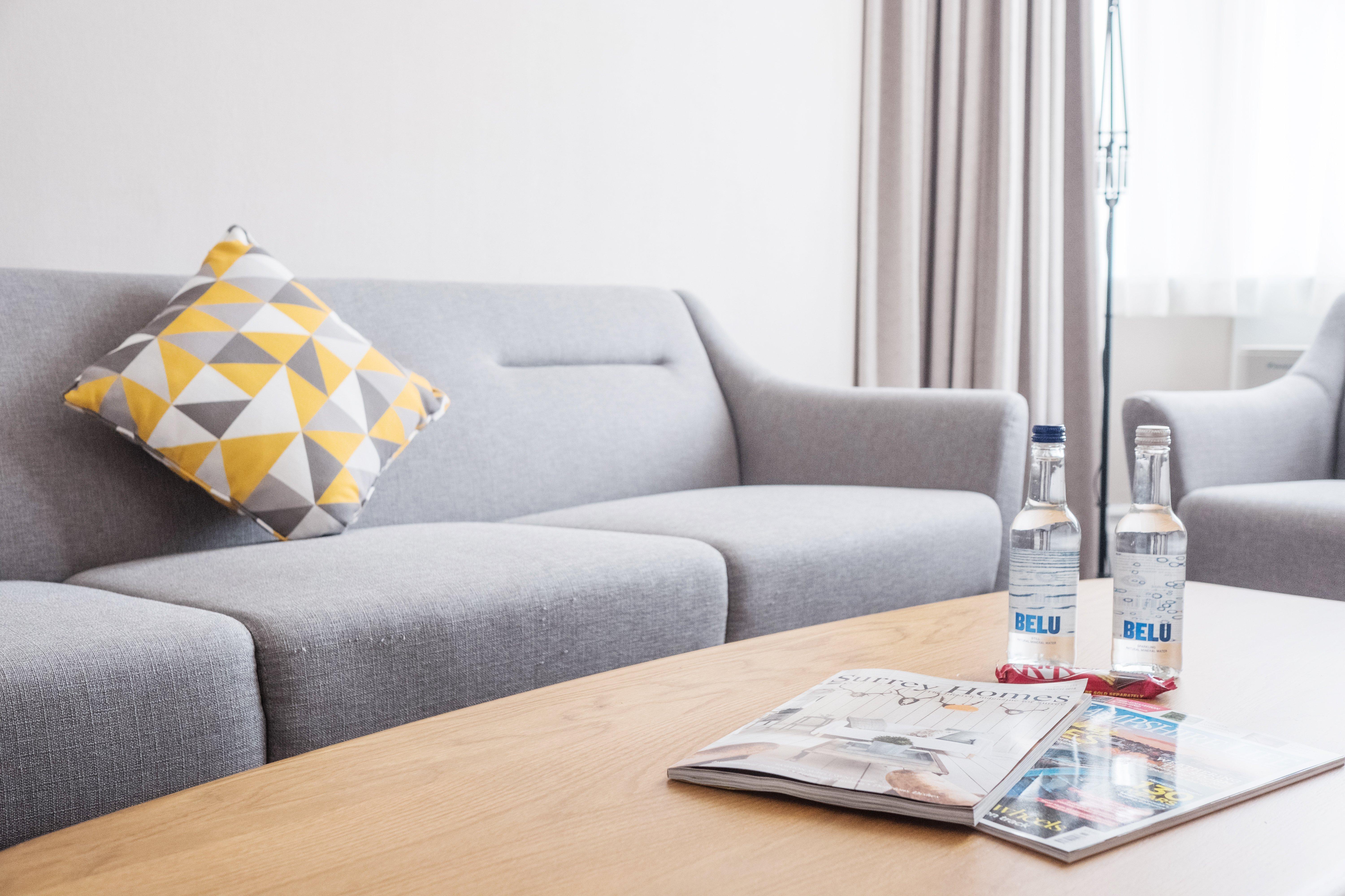 Holiday Inn Farnborough By Ihg מראה חיצוני תמונה