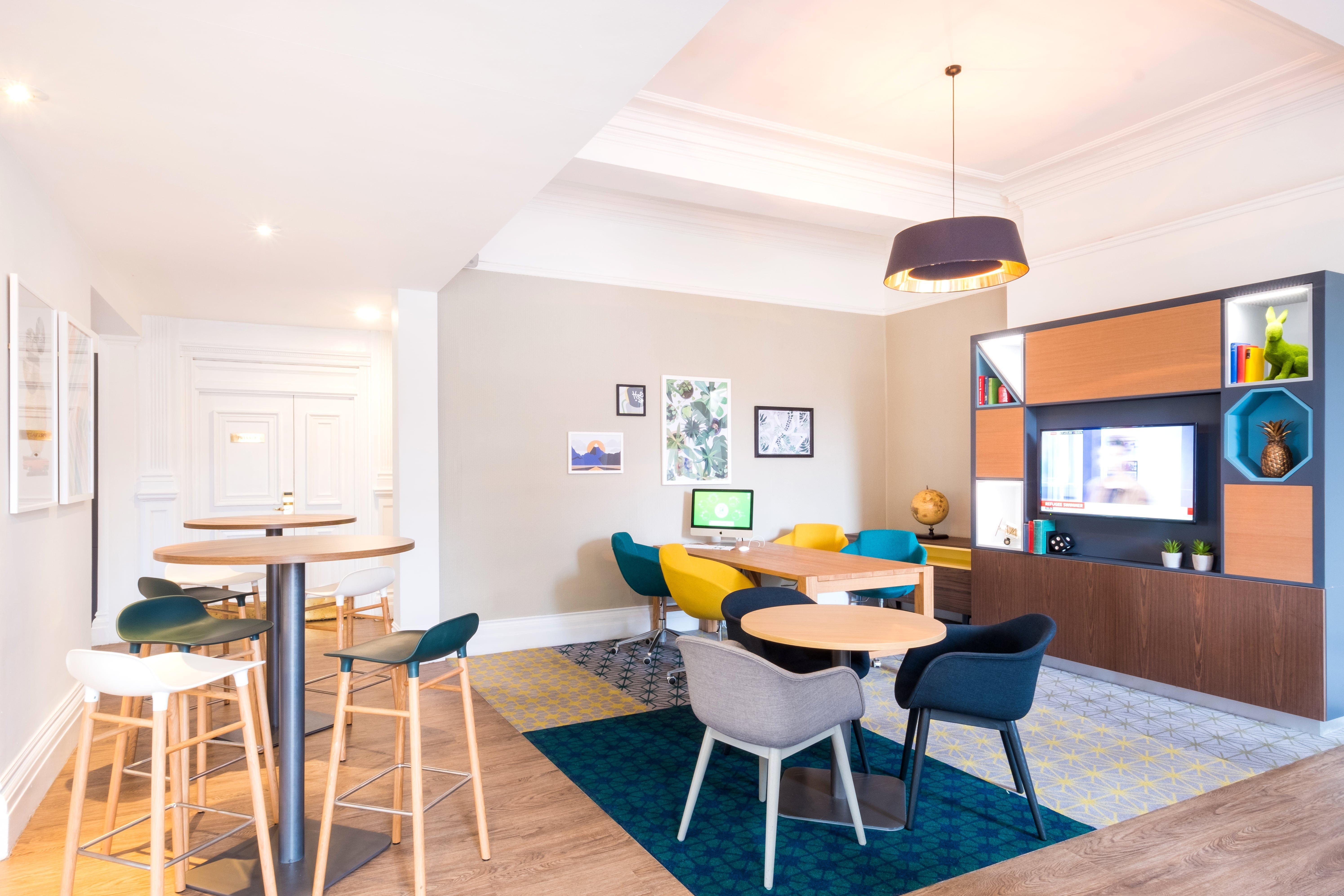 Holiday Inn Farnborough By Ihg מראה חיצוני תמונה