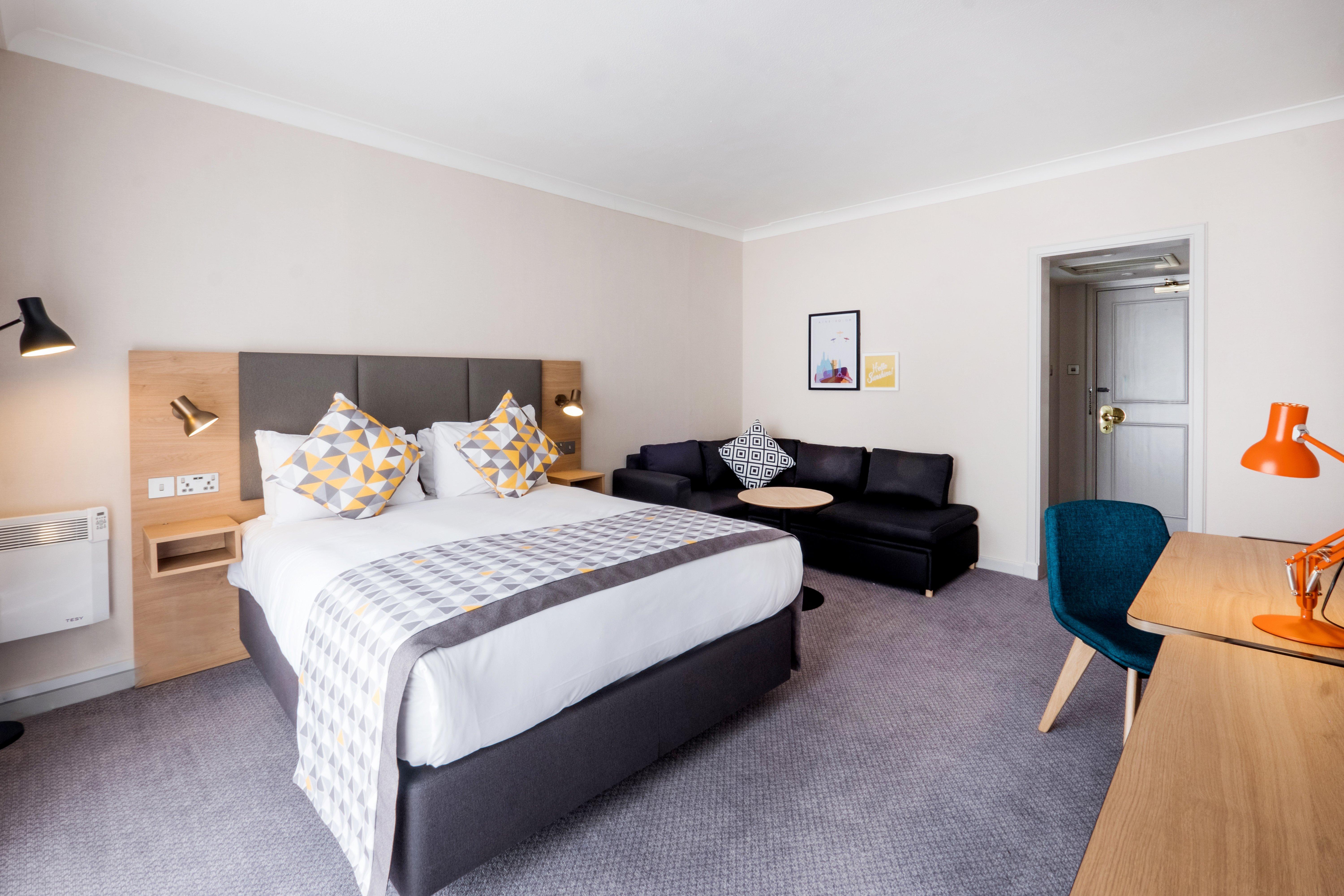 Holiday Inn Farnborough By Ihg מראה חיצוני תמונה