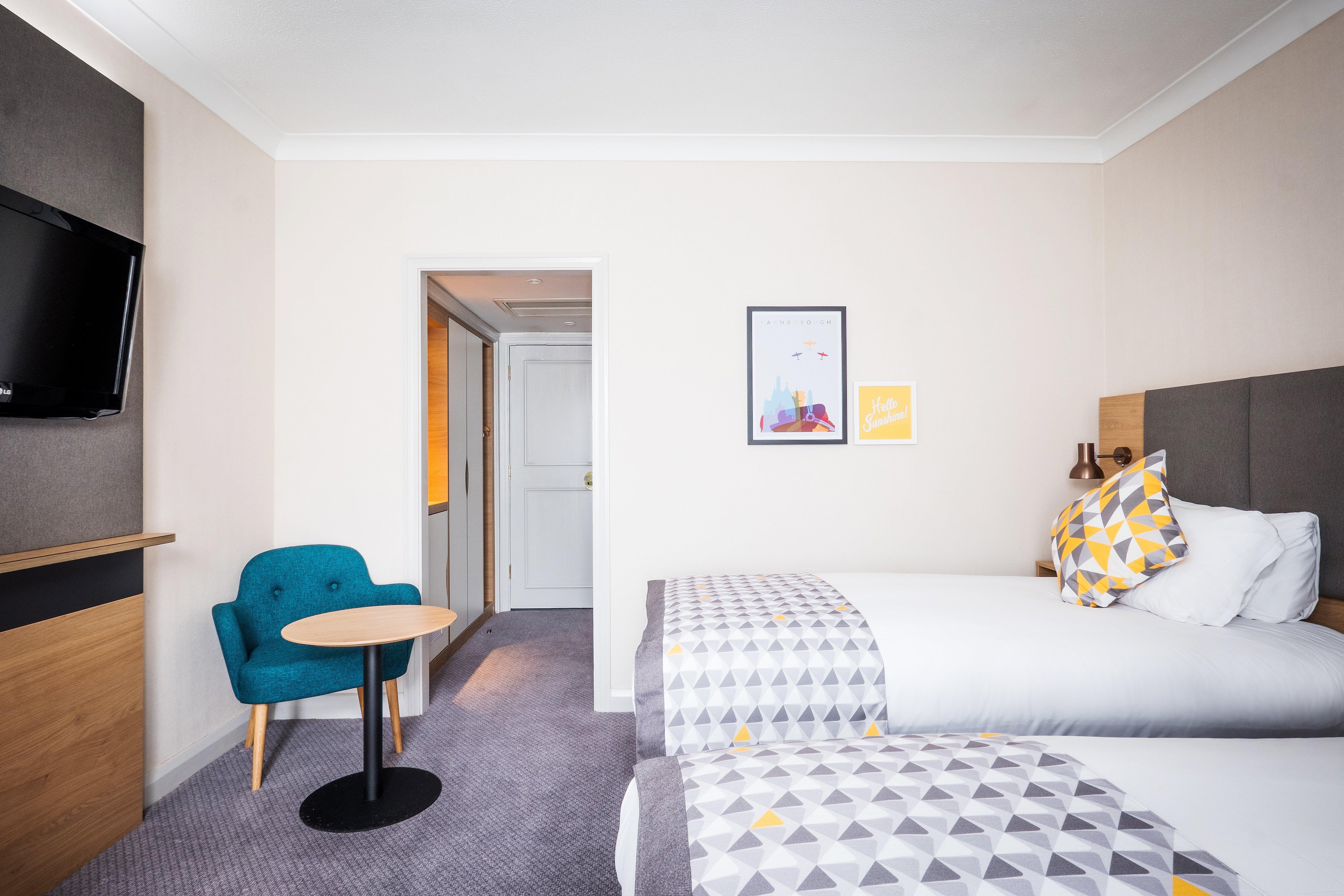Holiday Inn Farnborough By Ihg מראה חיצוני תמונה