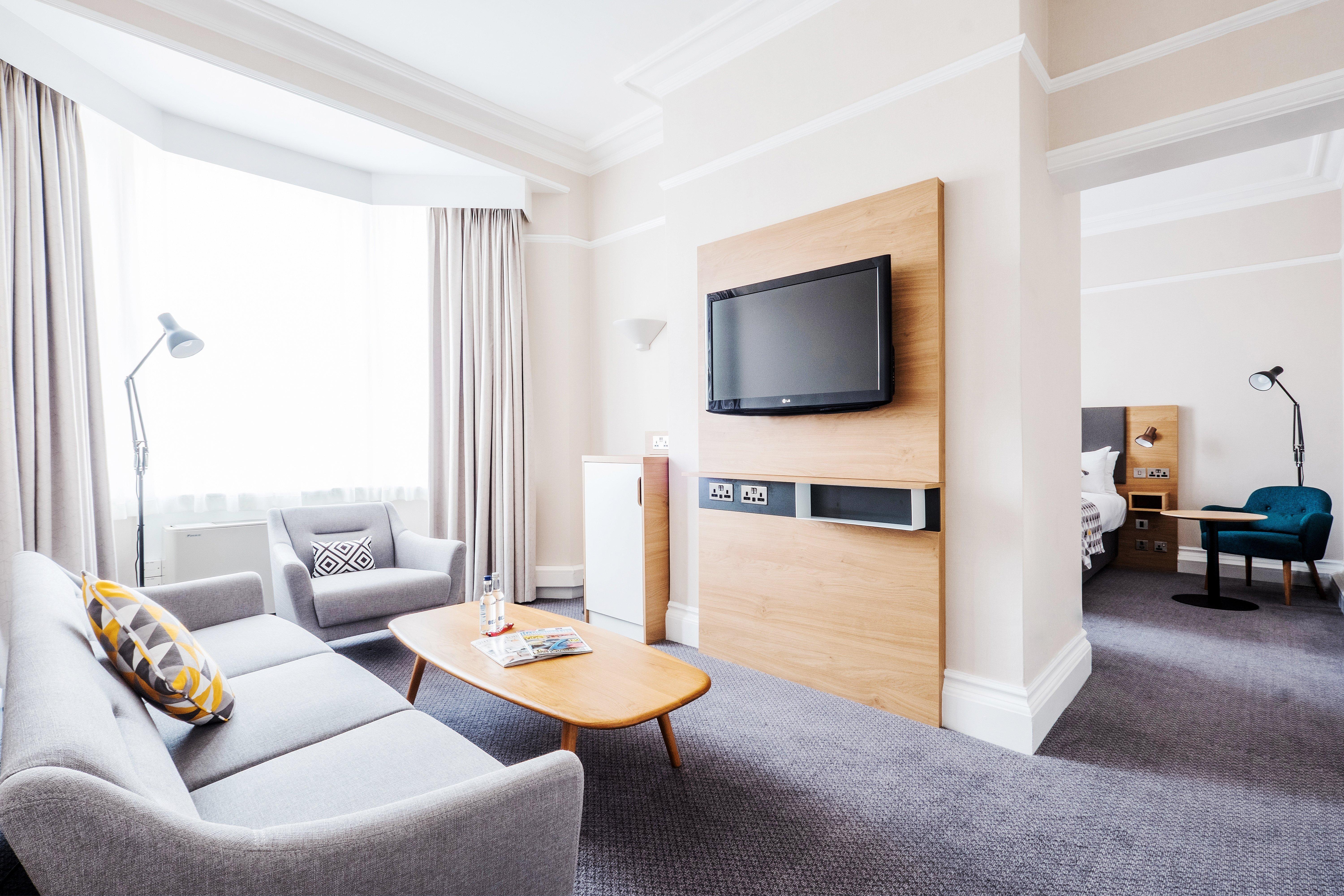 Holiday Inn Farnborough By Ihg מראה חיצוני תמונה