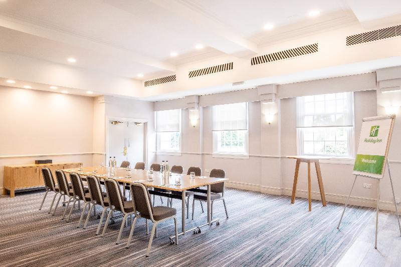 Holiday Inn Farnborough By Ihg מראה חיצוני תמונה