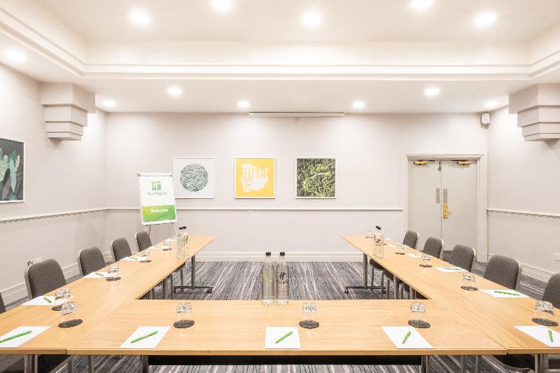 Holiday Inn Farnborough By Ihg מראה חיצוני תמונה